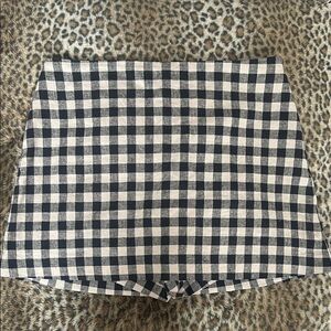GAP Black and White Gingham Mini Skort 90s minimalism